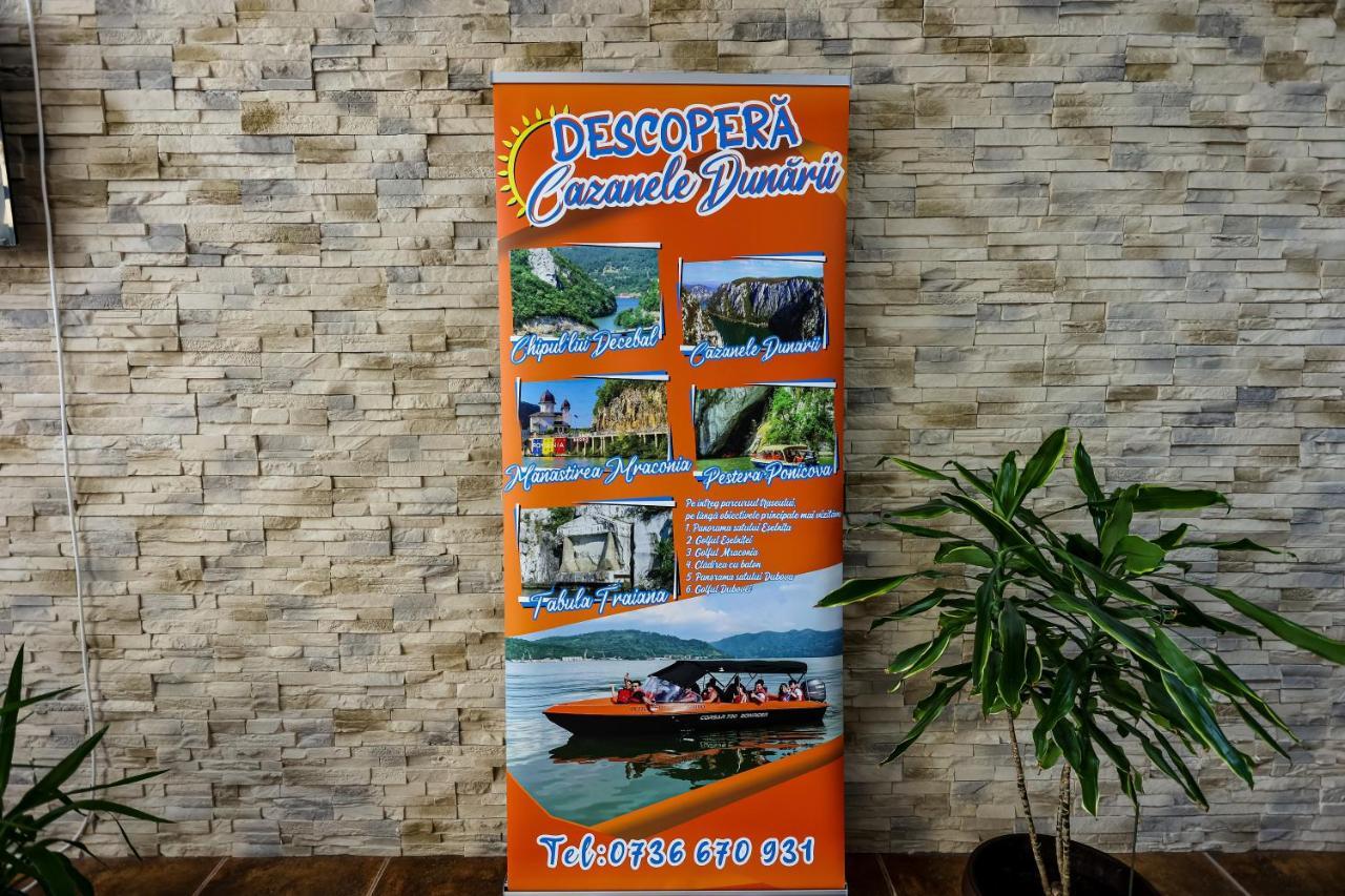 Pensiunea Celestin Ieşelniţa Екстериор снимка